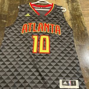 Atlanta Hawks Jersey Size L
